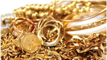 മുക്കുപണ്ടം പണയപ്പെടുത്തി ലക്ഷങ്ങൾ തട്ടാന് ശ്രമം; കണ്ണൂരില് നാലംഗ സംഘം പിടിയിൽ