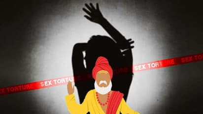 இளம் பெண்கள் உடலில் மயிலிறகால் வருடி சூடு ஏற்றும் சாமியார்..!! உண்மை தெரிந்து அதிர்ச்சியில் உறைந்த பெண் பக்தர்கள்..!!