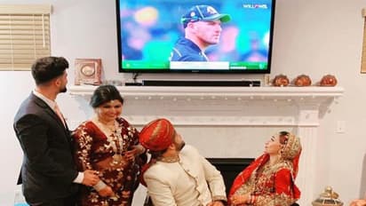 নিজের বিয়ের রাতেও সঙ্গী ক্রিকেট, পাক সমর্থকের ছবি ভাইরাল করল আইসিসি