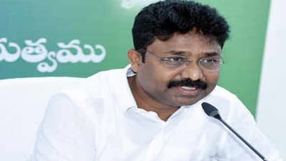 అది ఉన్నతవర్గాల హక్కు మాత్రమే కాదు... అందుకే ఈ నిర్ణయం..: విద్యా మంత్రి