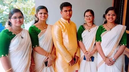 கேரளாவின் நட்சத்திரகுடும்பம்: ஒரே பிரசவத்தில் பிறந்த 4 சகோதரிகளுக்கு ஒரேநாளில் திருமணம்: காத்திருக்கும் 5-வது பிறந்த சகோதரர்