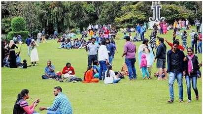 ഊട്ടിയില് പൊതുസ്ഥലങ്ങളില് മദ്യക്കുപ്പികള് വലിച്ചെറിഞ്ഞാല് ഇനി 'കീശ കാലിയാകും'