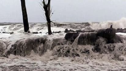 ಬುಲ್ ಬುಲ್ ಚಂಡಮಾರುತ: ಈ ವರ್ಷದಲ್ಲಿ 7 ನೇ ದಾಳಿ!