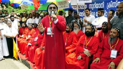 യാക്കോബായ വിഭാഗം മുഖ്യമന്ത്രിയെ കണ്ടു: ഓര്ത്തഡോക്സുമായുള്ള ബന്ധം വിച്ഛേദിക്കുമെന്ന് മുന്നറിയിപ്പ്