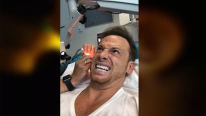 कान में भयंकर दर्द लिए हॉस्पिटल पहुंचा शख्स, अंदर तो बसा था कीड़े का पूरा परिवार