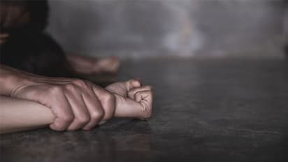 13 ఏళ్ళ బాలుడు.. 6 ఏళ్ళ బాలిక.. రైస్ మిల్ దగ్గరకు తీసుకెళ్ళి