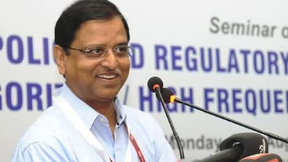 నోట్ల రద్దుకు మూడేళ్లు...రూ.2000 నోటూ రద్దు చేయాలి