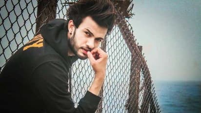 Shadan Farooqui carving his niche hard in the fashion world