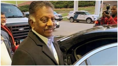 புது ஸ்டைலில் கலக்கும் ஓ.பி.எஸ்... ’சிகாகோ ஜீன்ஸ்’போடாமல் கோட் போட்டு எடப்பாடிக்கு டஃப்..!