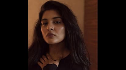 ஏடாகூடமான கேள்விகளால் துளைத்தெறிந்த நெட்டிசன்கள்...! பொங்கி எழுந்த பிரபல நடிகை...நெட்டிசன்களுக்கு அறிவுரை!