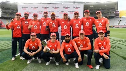 ಕೈಕೊಟ್ಟ ಅದೃಷ್ಟ: ಮತ್ತೆ ಸೂಪರ್ ಓವರ್ನಲ್ಲಿ ಸೋತು ಸರಣಿ ಕೈಚೆಲ್ಲಿದ ಕಿವೀಸ್