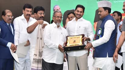 అంబేద్కర్ స్పూర్తి తో సిఎం జగన్ అందరికీ విద్యను అందేలా కృషి చేస్తున్నారు: ఆదిమూలపు సురేష్