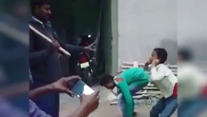 वो मासूमों पर बेवजह बरपाता रहा कहर, छोड़ दो छोड़ दो अंकल कहते रहे बच्चे