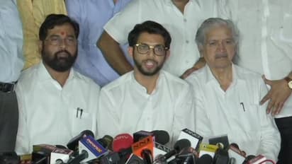 শিবসেনার দাবি মানলেন না রাজ্যপাল, এবার ডাক পেল এনসিপি