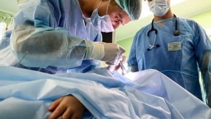 তিন জনের প্রাণ বাঁচিয়ে চলে গেলেন তরুণী, আবারও অঙ্গ প্রতিস্থাপন হল শহর কলকাতায়