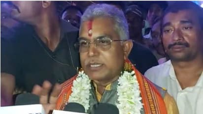 বিজেপি ছেড়ে ফের তৃণমূলে বিপ্লব মিত্র, কী বলছেন দিলীপ ঘোষ