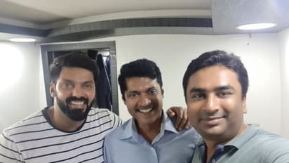 நடிகராக அவதாரம் எடுத்த பிரபல இயக்குநர்!.. ரசிகர்களுக்கு சர்ப்ரைஸ் கொடுத்த ஆர்யா...!