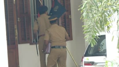 തലസ്ഥാനത്ത് ഗുണ്ടകളുടെ 'പാർട്ടി'; സിസിടിവി ദൃശ്യം ആവശ്യപ്പെട്ട എസ്പിക്ക് സ്ഥലംമാറ്റം