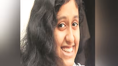 ప్రొఫెసర్ల వేధింపులు... ఐఐటీ విద్యార్థిని ఆత్మహత్య