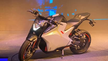 ಆಲ್ಟ್ರಾವಿಯೋಲೆಟ್ F77 ಎಲೆಕ್ಟ್ರಿಕ್ ಬೈಕ್ ಬಿಡುಗಡೆ ಮಾಡಿದ ಬೆಂಗಳೂರು ಕಂಪನಿ!