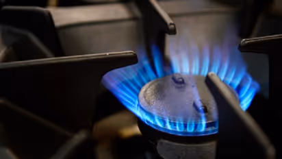 রান্নার গ্যাস চলবে মাসের পর মাস, সহজ কয়েকটি কৌশল জেনে নিন