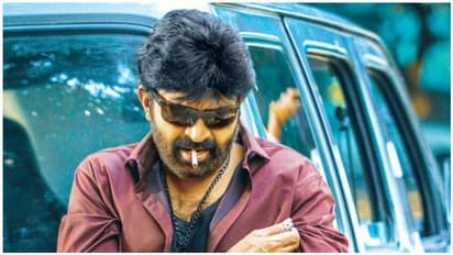 தலை குப்புற கவிழ்ந்த கார்...நூலிழையில் உயிர் தப்பிய நடிகர் டாக்டர் ராஜசேகர்...