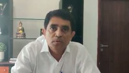 తప్పుడు ప్రచారం చేస్తారా: ఈసి రమేష్ కుమార్ ను నిలదీసిన బుగ్గన