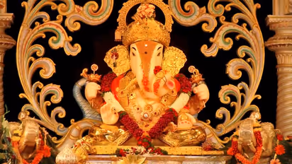 कर्ज से हैं परेशान तो हर बुधवार करें ऋणहर्ता गणपति स्त्रोत का पाठ, दूर हो सकती हैं परेशानियां