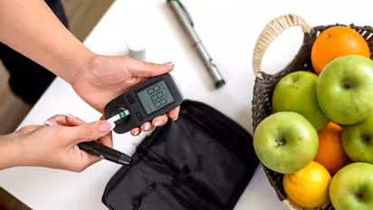 Diabetes control tips: சர்க்கரை நோயை கட்டுக்குள் வைத்திருக்க...கடைபிடிக்க வேண்டிய 6 பழக்கங்கள்..!