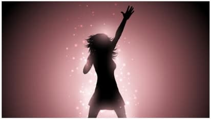 ’என்னை யாரோ என்னவோ செய்கிறார்கள்’...மீண்டும் பகீர் கிளப்பும் பிரபல தமிழ்ப்பாடகி...