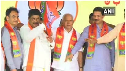 നാടകാന്തം സ്ഥാനാര്ത്ഥിത്വം: കര്ണാടകയിലെ 'വിമതര്' ഇനി ബിജെപി സ്ഥാനാര്ത്ഥികള്, പാളയത്തില് പടയ്ക്കും സാധ്യത