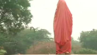 রাজনীতির দলাদলিতে জড়াল বিবেকানন্দের মূর্তি, উত্তাল জেএনইউ