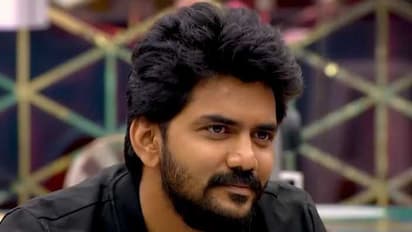 ரத்தக் கறையுடன் இளம் நடிகையுடன் சிக்கிய பிக்பாஸ் கவின்... பார்த்தாலே பகீர் கிளப்பும் லிப்ட்..!