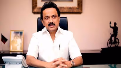 பேசும்போது தான் உளறிக் கொட்டுறீங்க… டுவிட்டர்லயுமா ? ஸ்டாலினை கலாய்க்கும் நெட்டிசன்கள் !!