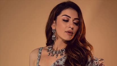 హన్సిక ఏంటి ఇలా అయిపోయింది.. ఏదన్నా ప్లాబ్లమా?