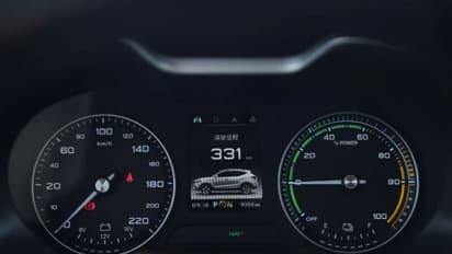 വണ്ടിയില് കറന്റടിക്കണോ? നിരവധി കേന്ദ്രങ്ങളുമായി ചൈനീസ് കമ്പനി