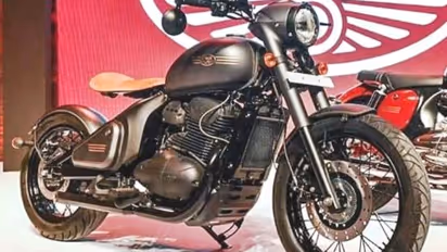 കാത്തിരുന്നു കാത്തിരുന്ന് ഒടുവില് ജാവ മൂന്നാമനും നിരത്തിലേക്ക്!