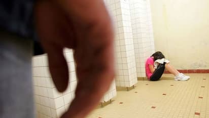 ఎంత దారుణం.. బాలికపై 8మంది అత్యాచారం