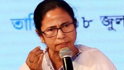 ममता राज में सीएए के विरोध में दो लोगों की मौत, हिंसा जारी