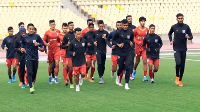 রাষ্ট্রদূতের শুভেচ্ছা নিয়ে ওমানের বিরুদ্ধে লড়াই, তরুণদের ওপর আস্থা স্টিমাচের