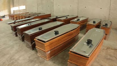 দেহ নয়, ভিতরে মদ, কফিন খুলেই বিহারে পুলিশের চক্ষু চড়কগাছ