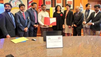 தமிழ் ஆய்வு இருக்கைக்கு அள்ளி வழங்கிய ஓபிஎஸ்… எவ்வளவு கொடுத்தார் தெரியுமா?