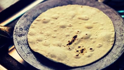 মাত্র একটি রুটি আপনার দুর্ভাগ্য বা খারাপ সময় কাটিয়ে দিতে পারে