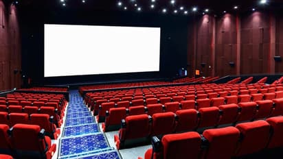 ಬಸ್, ರೈಲ್ವೆ ನಿಲ್ದಾಣದಲ್ಲಿ ಮಿನಿ ಚಿತ್ರ ಮಂದಿರ!