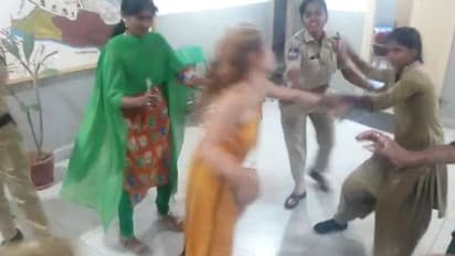 మద్యం మత్తులో పోలీసులకు చుక్కలు