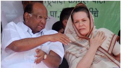 पवार सोनिया की मुलाकात में धुंध, आठवले ने दिया शिवसेना-भाजपा को नया फार्मूला