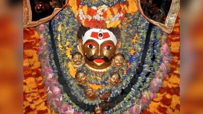 कालभैरव अष्टमी 19 नवंबर को : इस विधि से करें इनकी पूजा, चढ़ाएं नीले फूल और लगाएं सरसो के तेल का दीपक