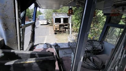 ভয়াবহ পথ দুর্ঘটনার পর অগ্নিদগ্ধ হয়ে মৃত্যু ১০ জনের, আইন সংশোধনেও হচ্ছে না ফল