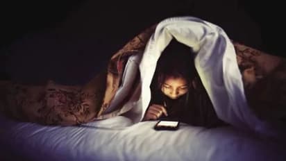 ഡേറ്റിംഗ് ആപ്പുകളില് സജീവമായി വിവാഹിതരായ സ്ത്രീകള്; കാരണങ്ങള് ഇതാണ്...