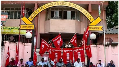 കെഎസ്ആര്ടിസിയിലെ ശമ്പള വിതരണ പ്രതിസന്ധി; സമരവുമായി ഭരണപക്ഷ സംഘടനകള്